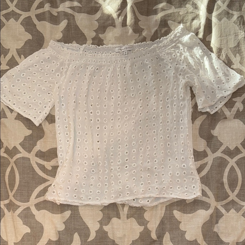 Cream Ruffled Fitted Short Sleeve Blouse